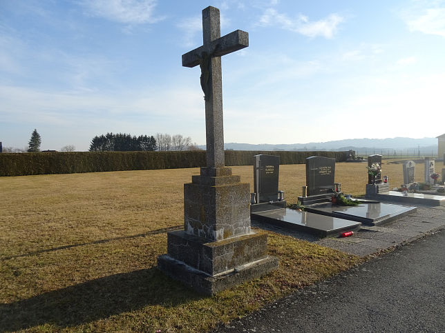 Eltendorf, Friedhofskreuz