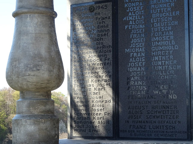 Henndorf, Kriegerdenkmal