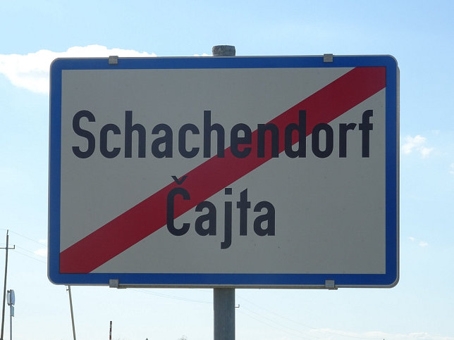 Schachendorf, Ortstafel